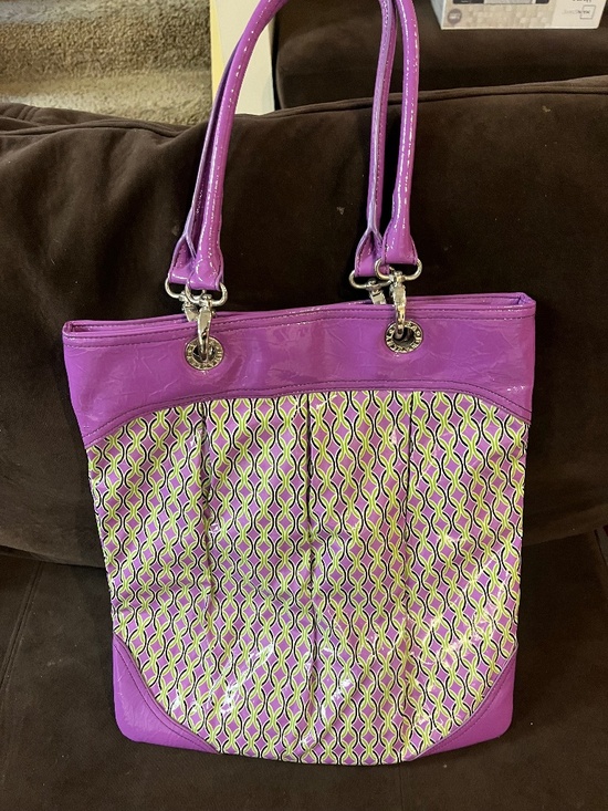 Vera Bradley Handbags - Vera Bradley Bag